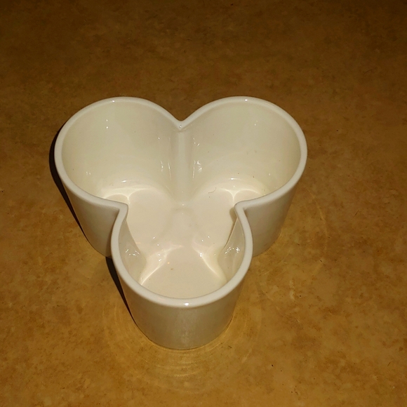 YANKEE CANDLE * TEALIGHT / VOTIVE TRIO CANDLE HOLDER 🕯